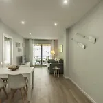 Lets Holidays Pool Near 3 Apartament *